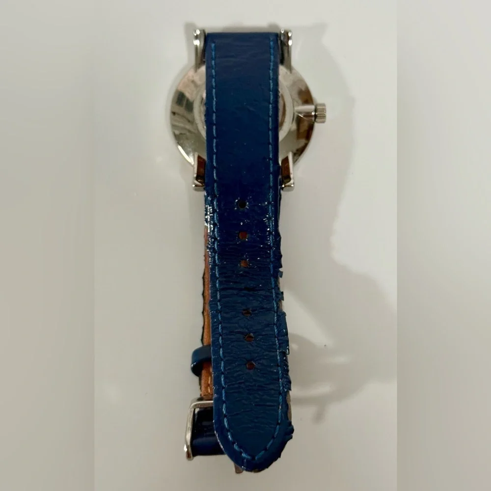 Anne Klein Silver Tone MOP Dial Watch blue needs new battery’s